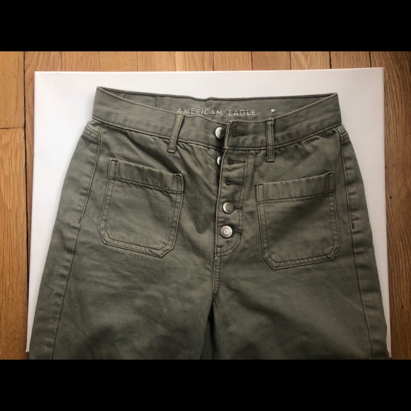 American Eagle Cropped Green Jeans - Picture 3 of 4